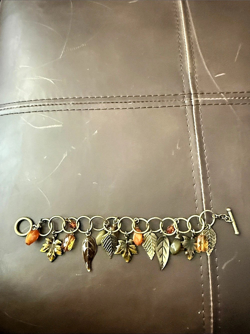 Charm Bracelet Brown & Gold